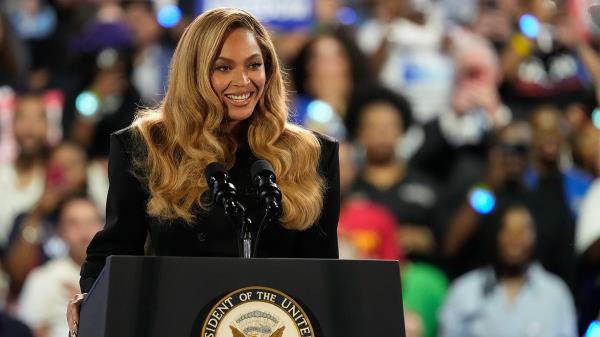 'Gutfeld!': The media thought Beyoncé was going to be at the DNC?